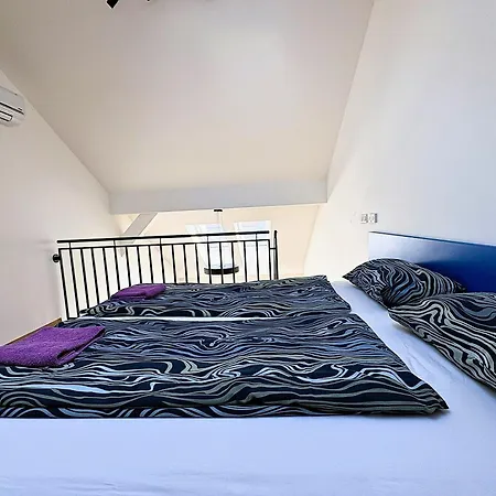 Apartmán Mezonet - Postovska Centr *